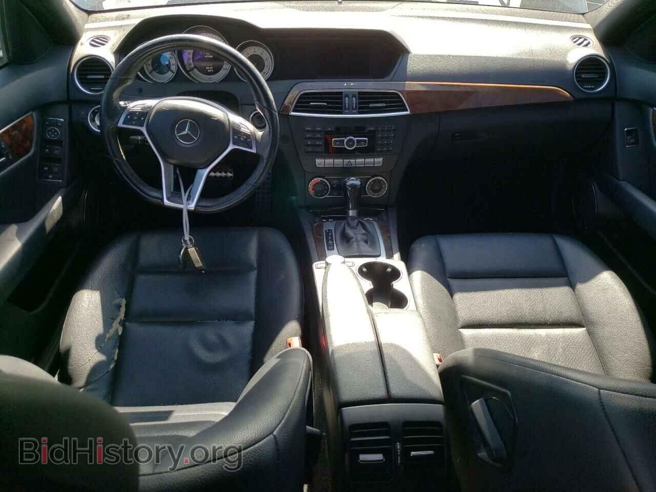 2014 MERCEDES-BENZ C-CLASS - VIN: WDDGF4HB7ER302131 - Фото 8