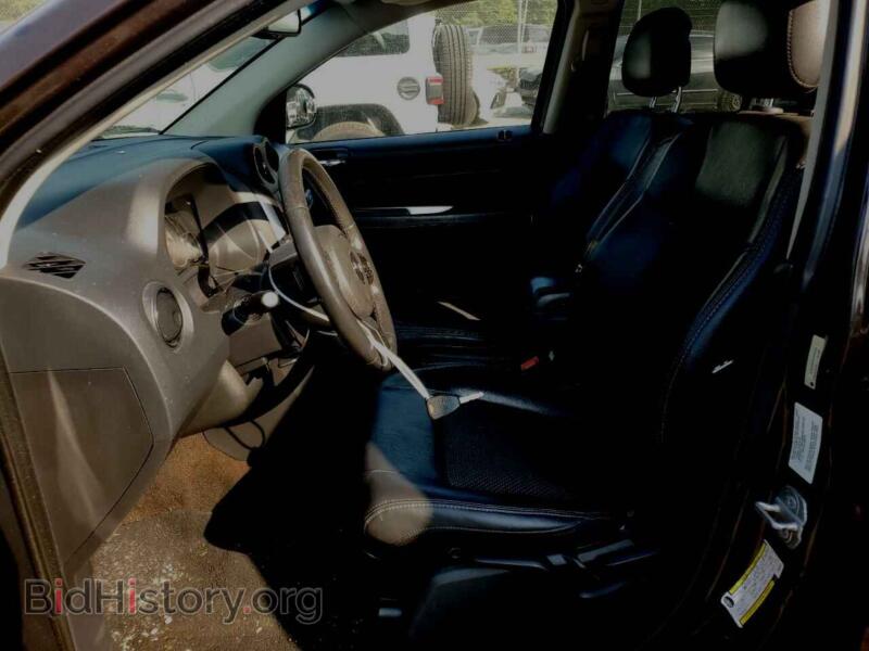 2014 Jeep COMPASS (VIN 1C4NJCEB4ED628237) — photo 7 of 13