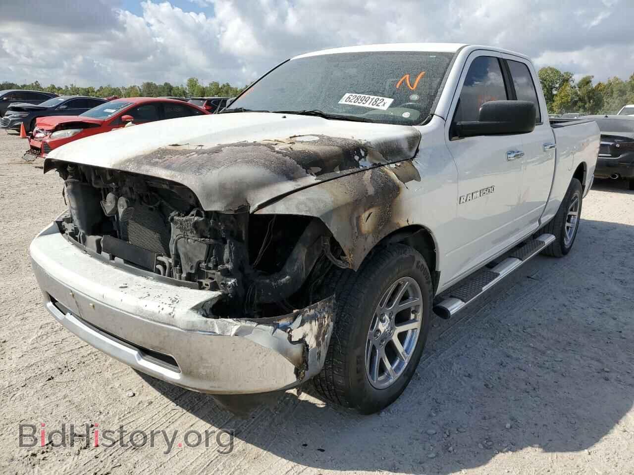 2011 DODGE RAM 1500 - VIN: 1D7RB1GP5BS687094 - Фото 2