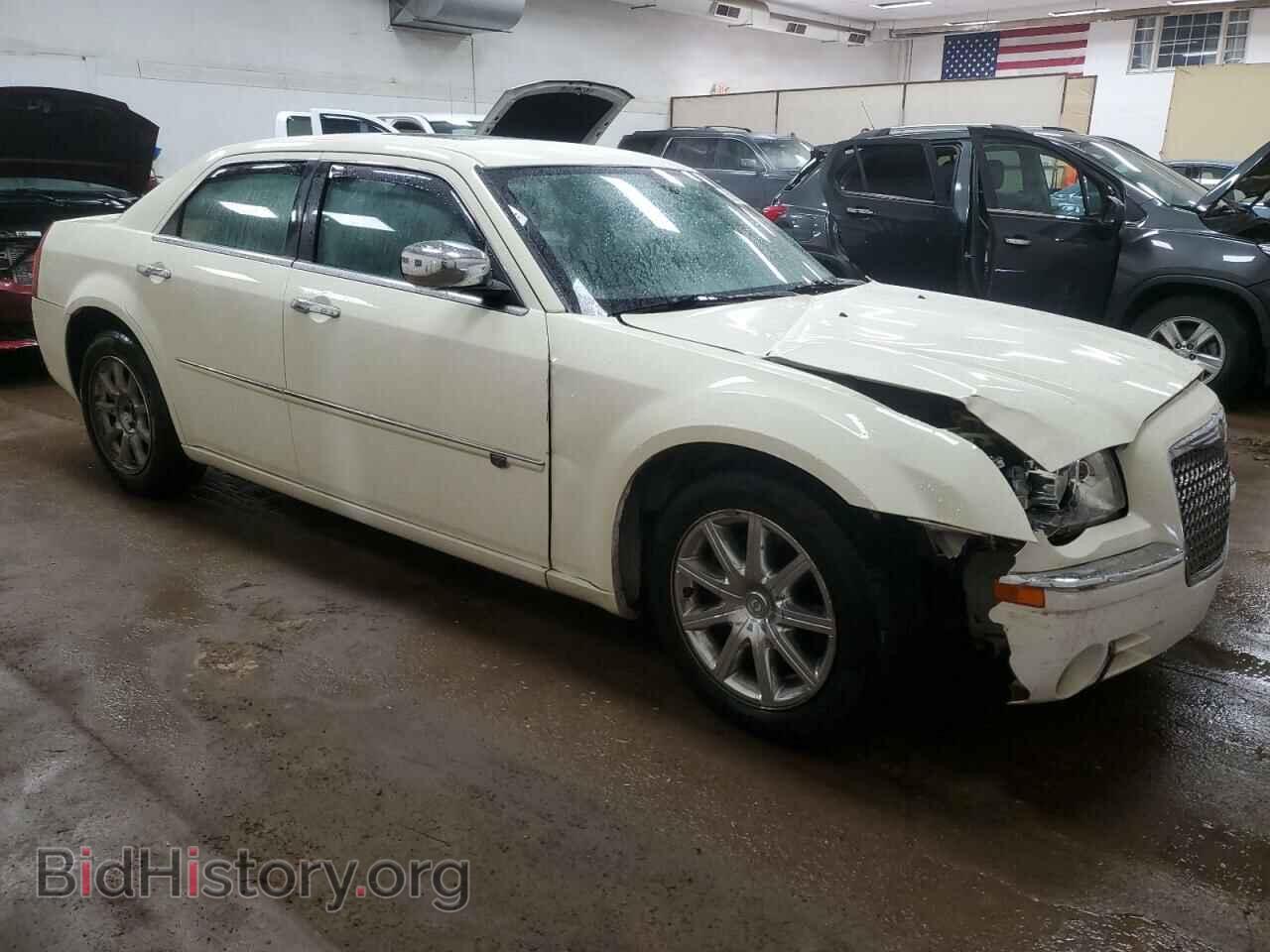 2009 CHRYSLER 300 - VIN: 2C3KA63T59H633962 - Фото 4