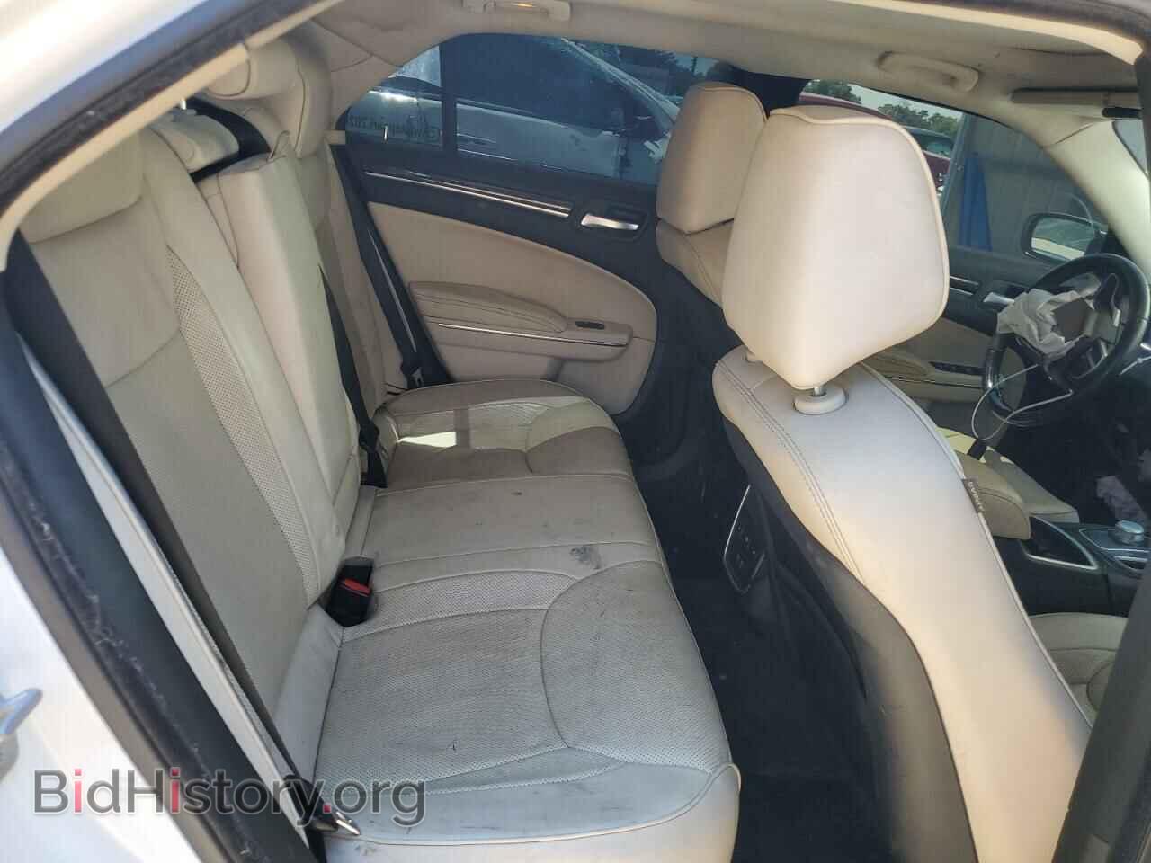 2017 CHRYSLER 300 - VIN: 2C3CCAET1HH521866 - Фото 10
