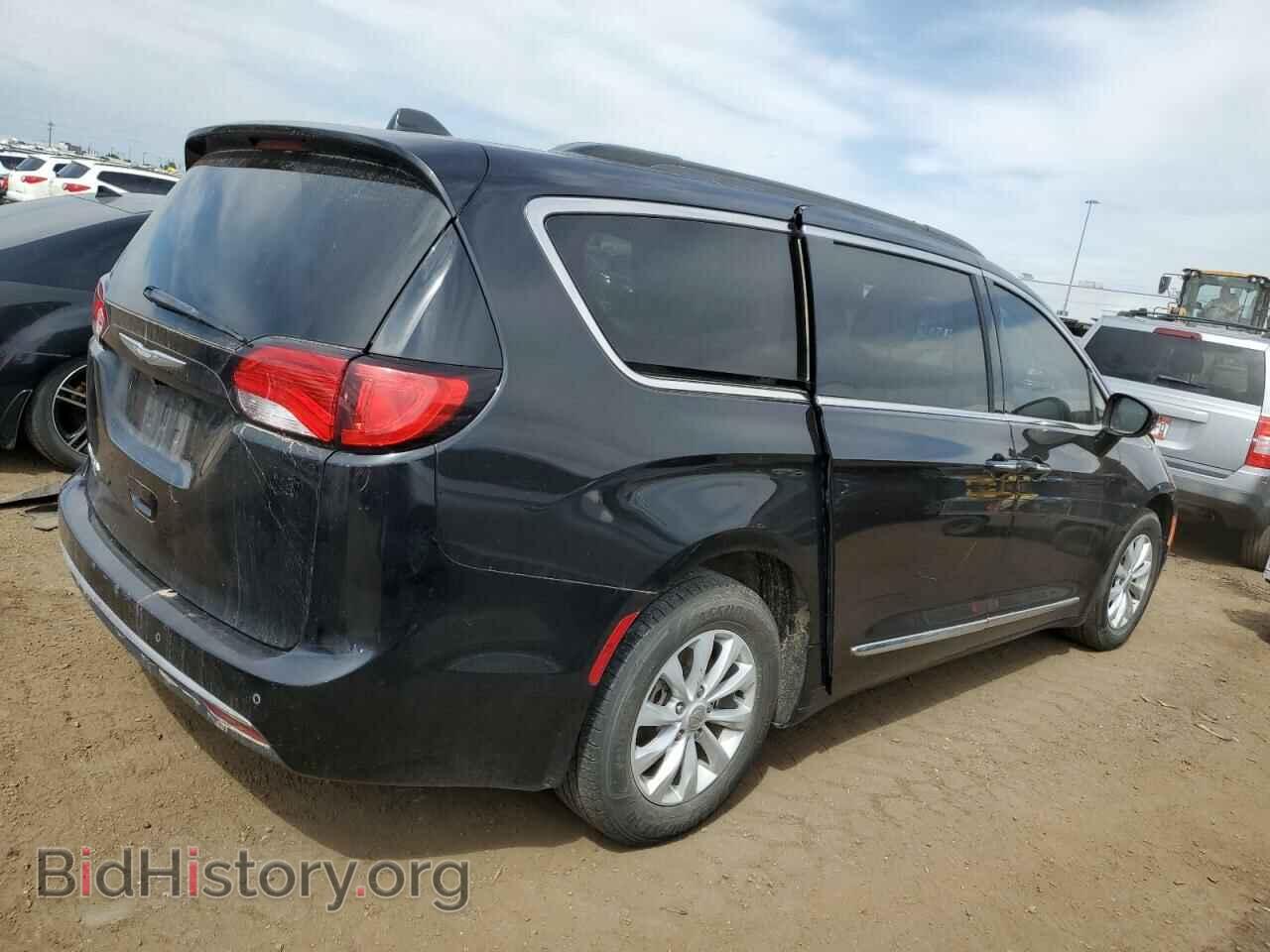 2017 CHRYSLER PACIFICA - VIN: 2C4RC1BG9HR711681 - Фото 3