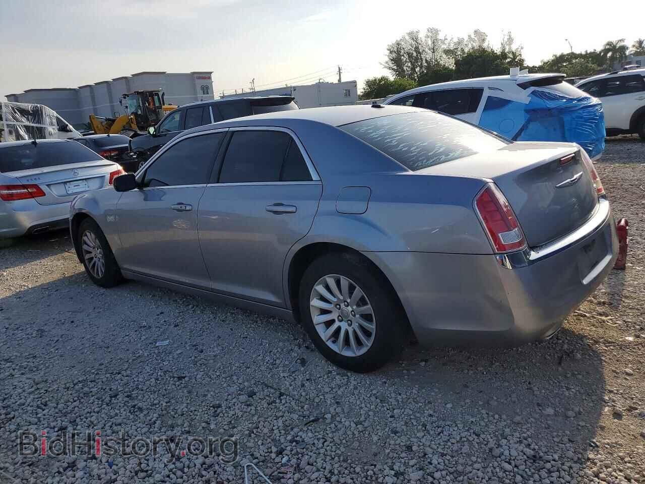 2014 CHRYSLER 300 - VIN: 2C3CCAAG3EH141609 - Фото 2