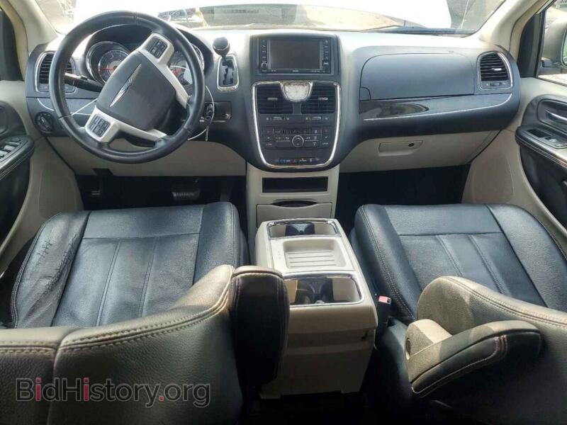 2016 Chrysler MINIVAN (VIN 2C4RC1BG5GR198766) — photo 8 of 13