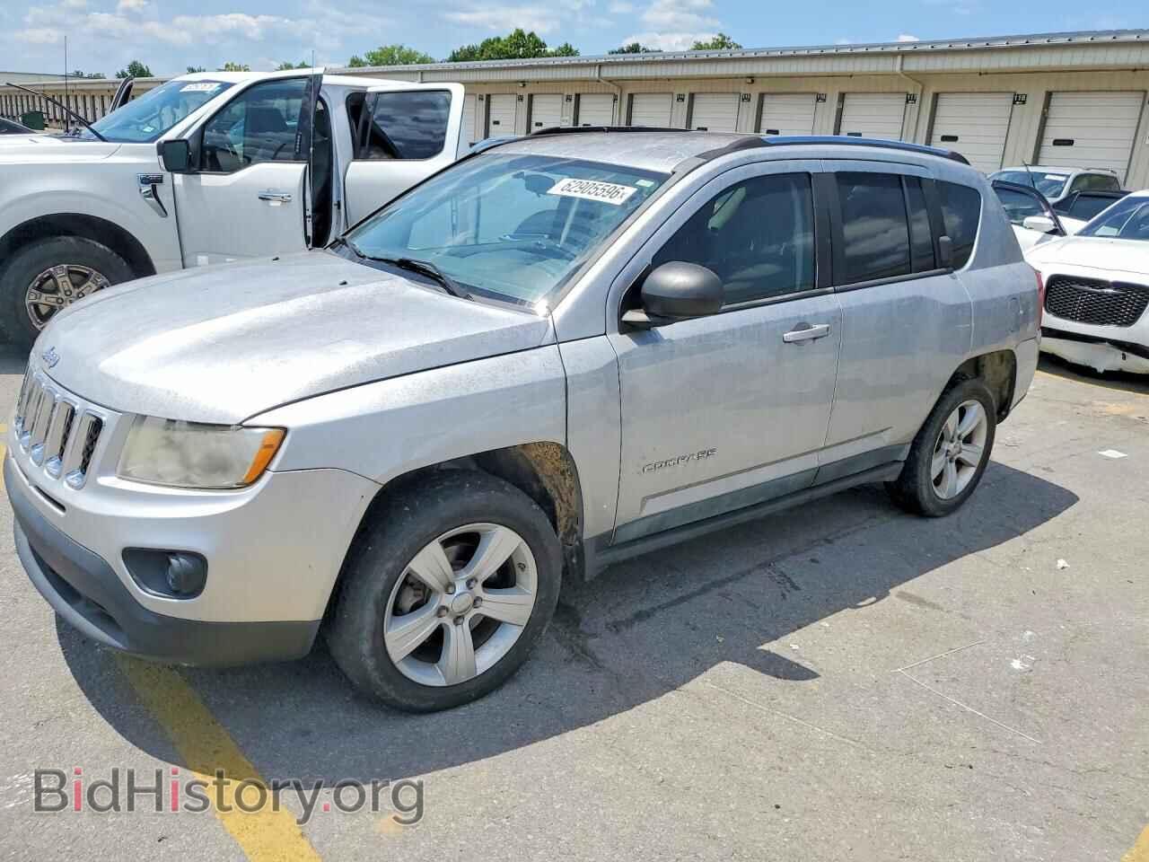 Фотография 1J4NF1FB8BD219037 - JEEP COMPASS 2011
