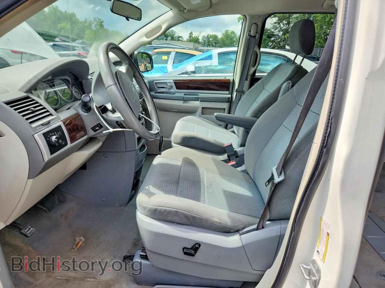 2010 CHRYSLER MINIVAN - VIN: 2A4RR5D10AR229129 - Фото 7