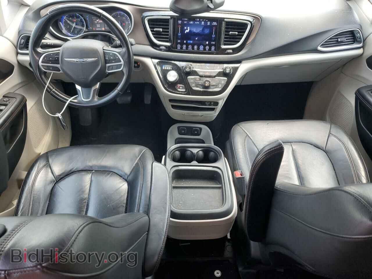 2017 CHRYSLER PACIFICA - VIN: 2C4RC1BGXHR795302 - Photo 8