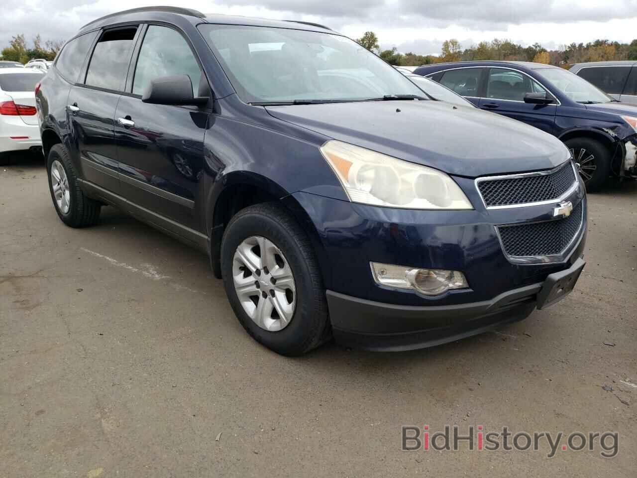 Photo 1GNKREED9BJ118172 - CHEVROLET TRAVERSE 2011