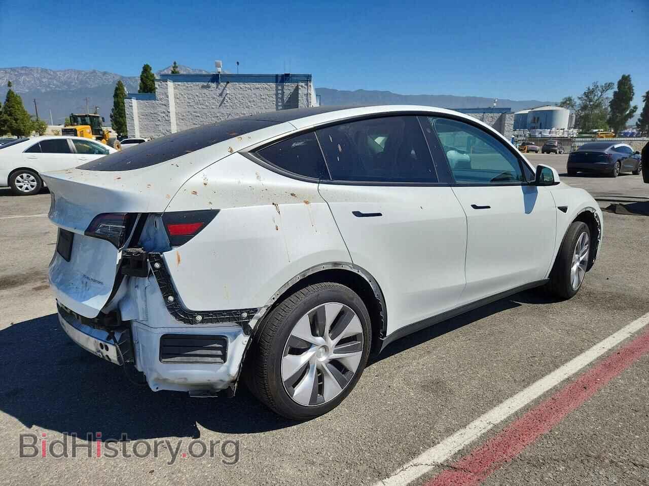 2023 TESLA MODEL Y - VIN: 7SAYGDEE4PA129350 - Photo 3