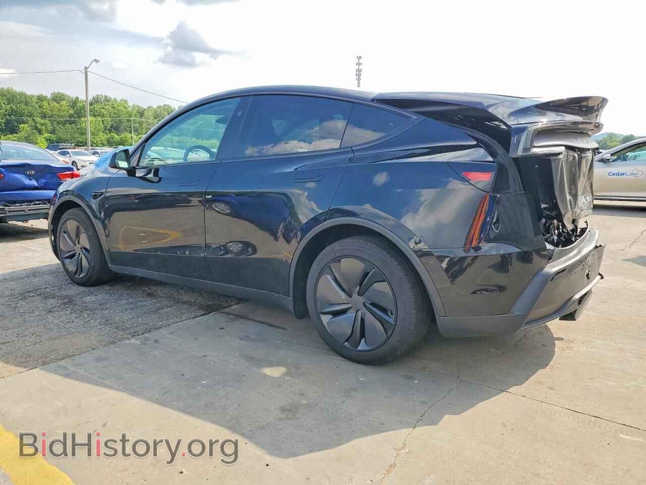 2026 TESLA MODEL Y - VIN: 7SAYGDED8TF420809 - Фото 2