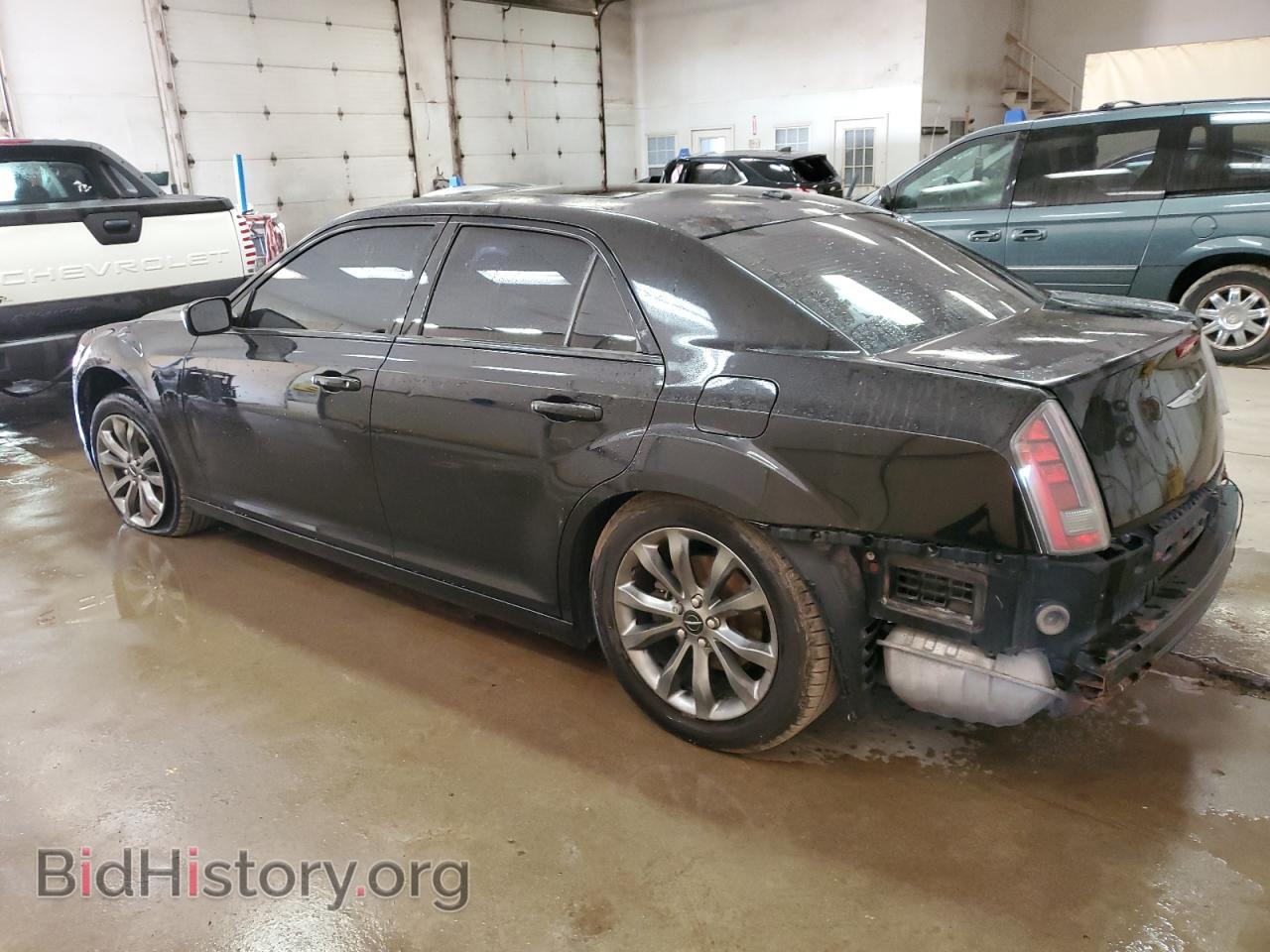 2014 CHRYSLER 300 - VIN: 2C3CCAGG7EH297725 - Фото 2