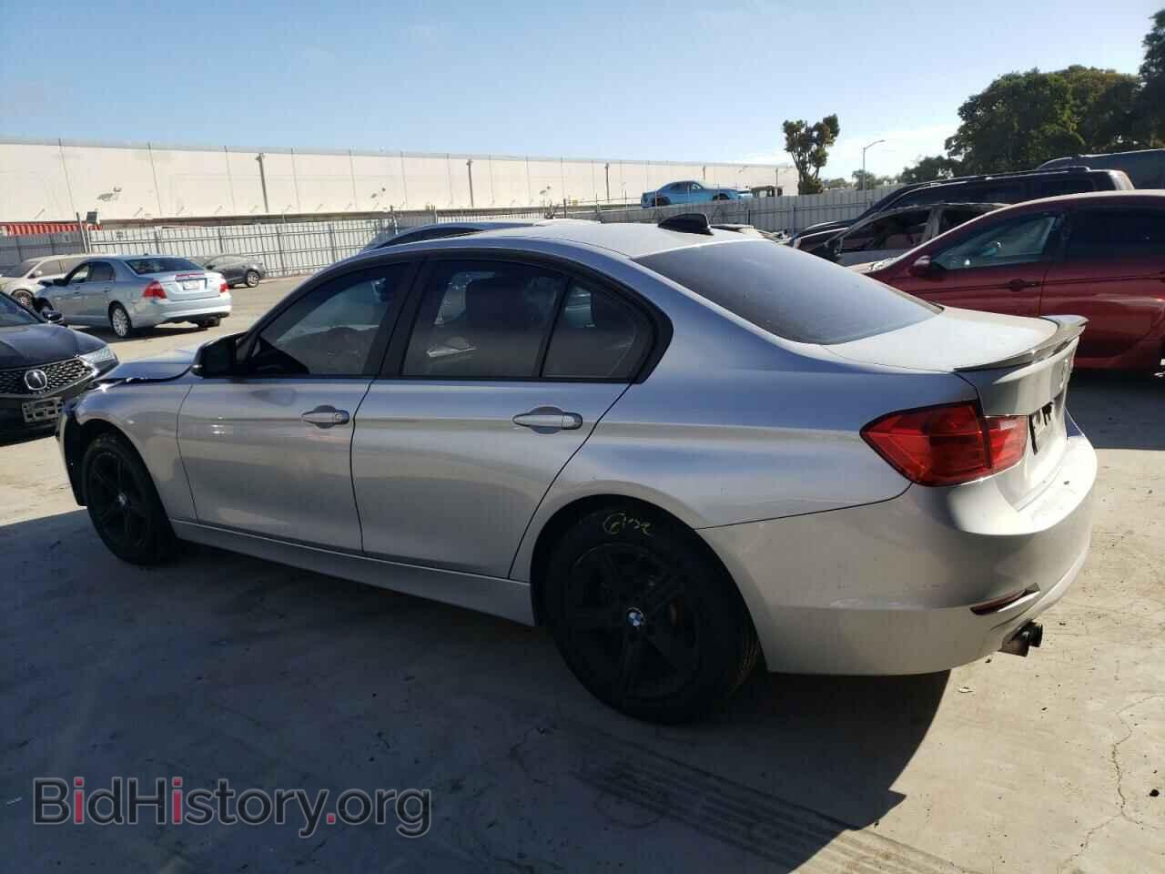 2013 BMW 3 SERIES - VIN: WBA3B5C56DF595044 - Фото 2