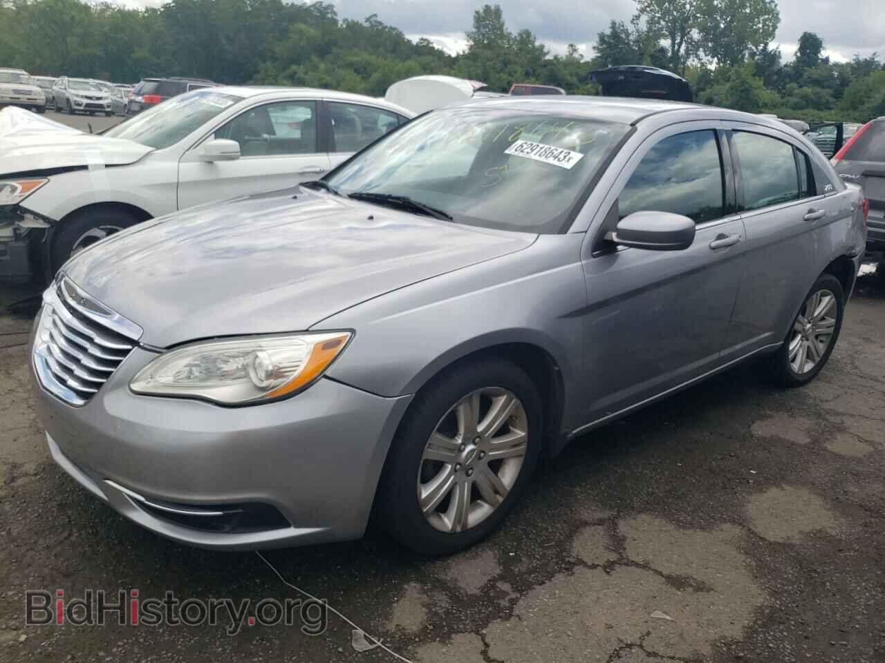 Photo 1C3CCBAB2DN647402 - CHRYSLER 200 2013