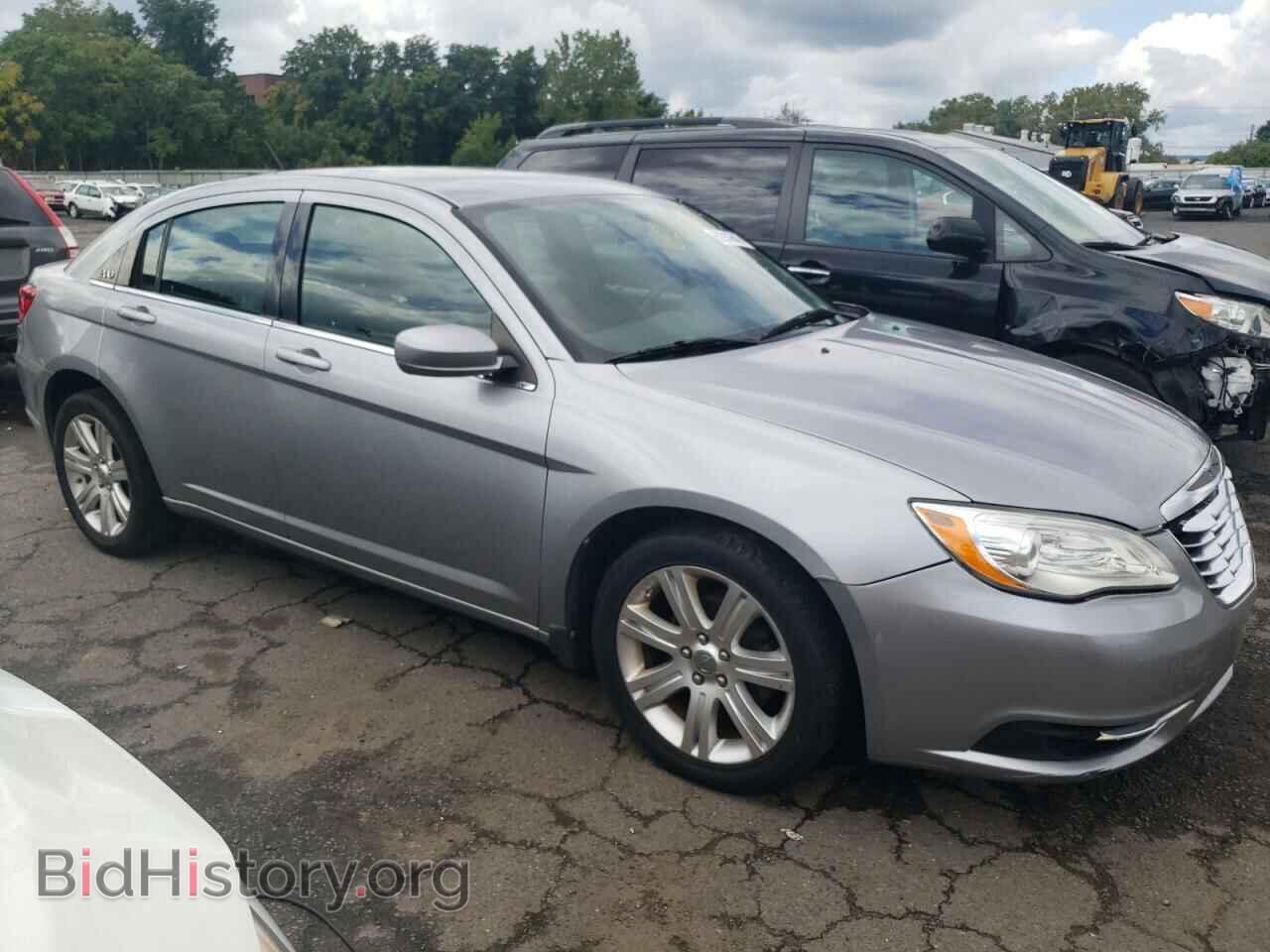 2013 CHRYSLER 200 - VIN: 1C3CCBAB2DN647402 - Photo 4