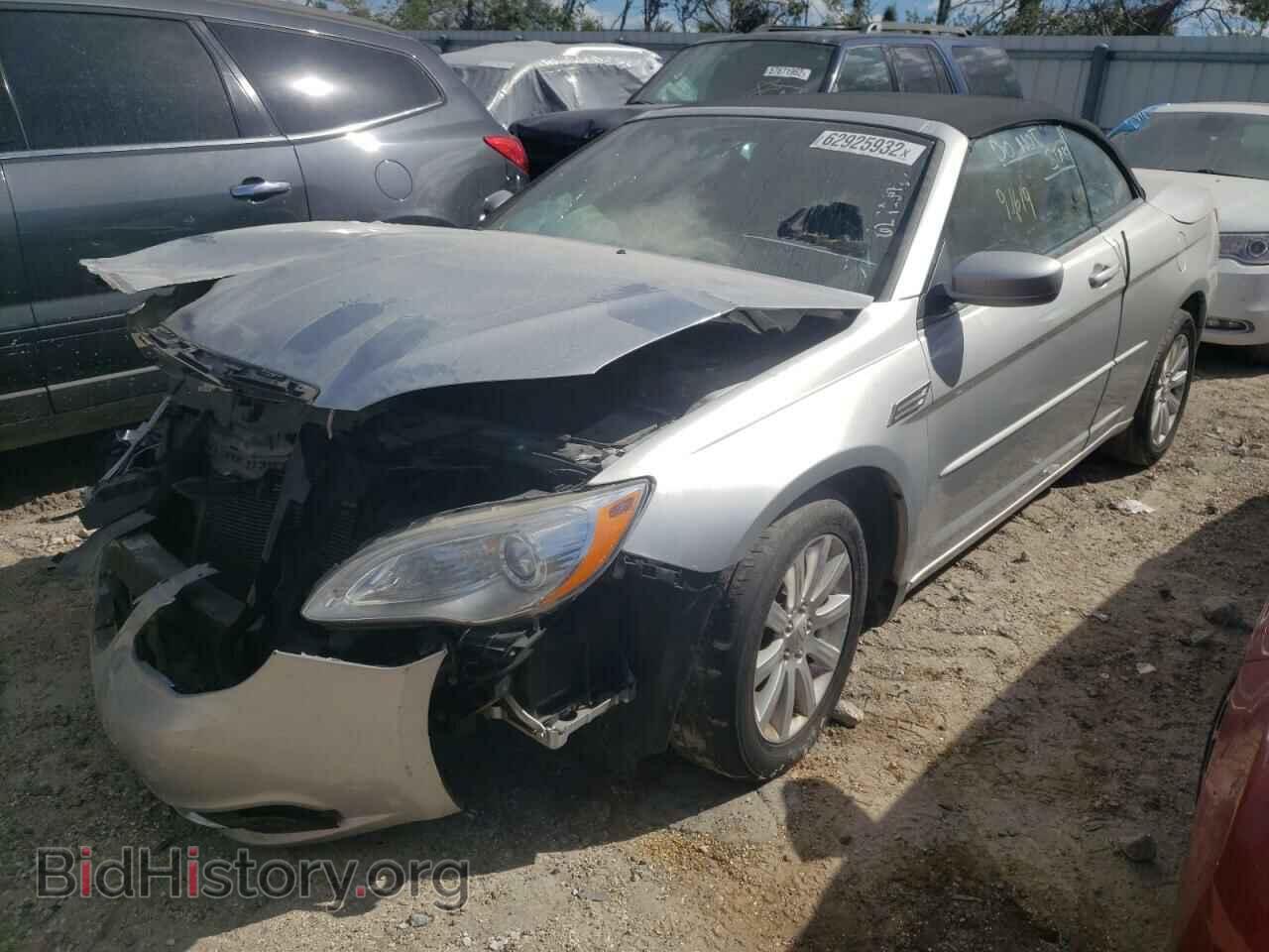 2012 CHRYSLER 200 - VIN: 1C3BCBEG3CN271258 - Фото 2