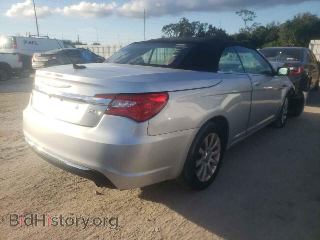 2012 CHRYSLER 200 - VIN: 1C3BCBEG3CN271258 - Фото 4