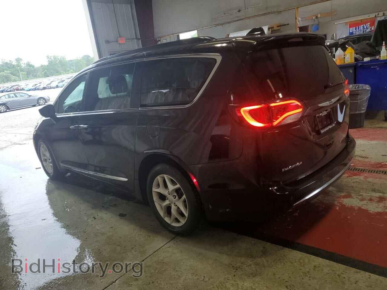 2017 CHRYSLER PACIFICA - VIN: 2C4RC1BG1HR610800 - Фото 2