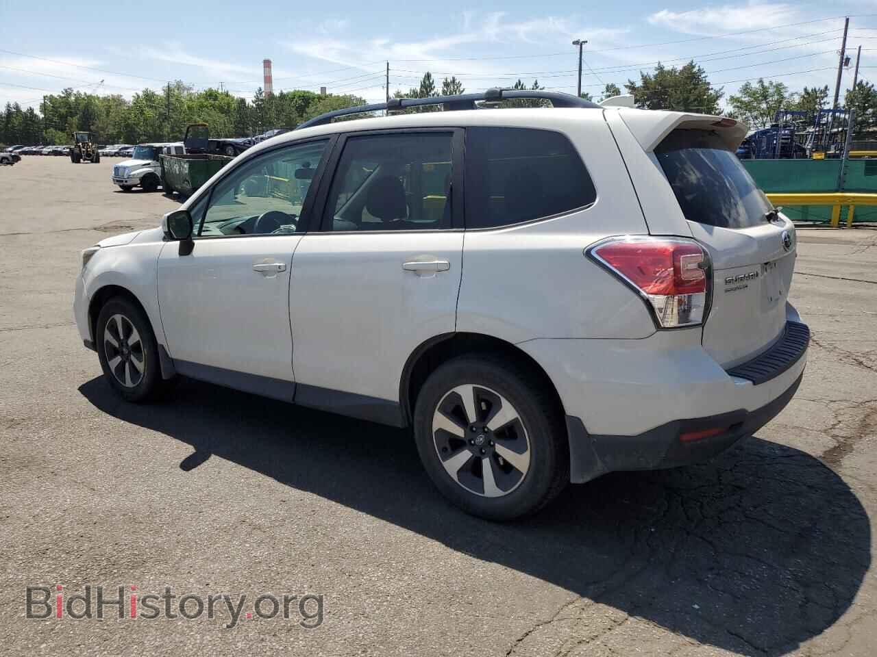 2017 SUBARU FORESTER - VIN: JF2SJAEC1HH414028 - Фото 2