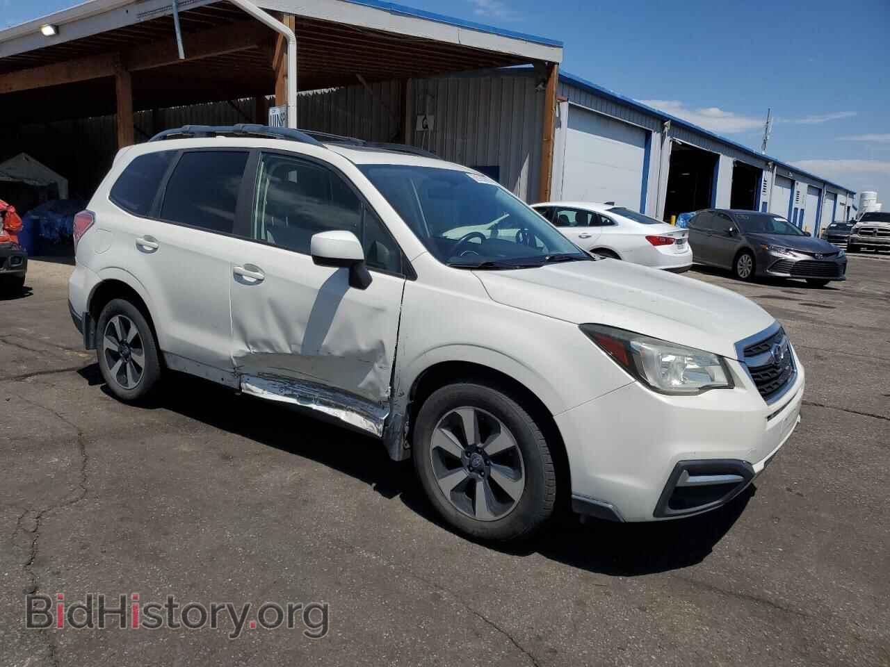 2017 SUBARU FORESTER - VIN: JF2SJAEC1HH414028 - Фото 4