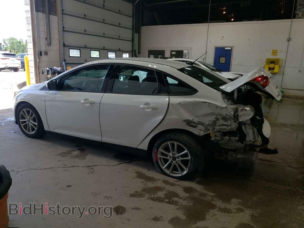 2017 FORD FOCUS - VIN: 1FADP3F2XHL254760 - Фото 2