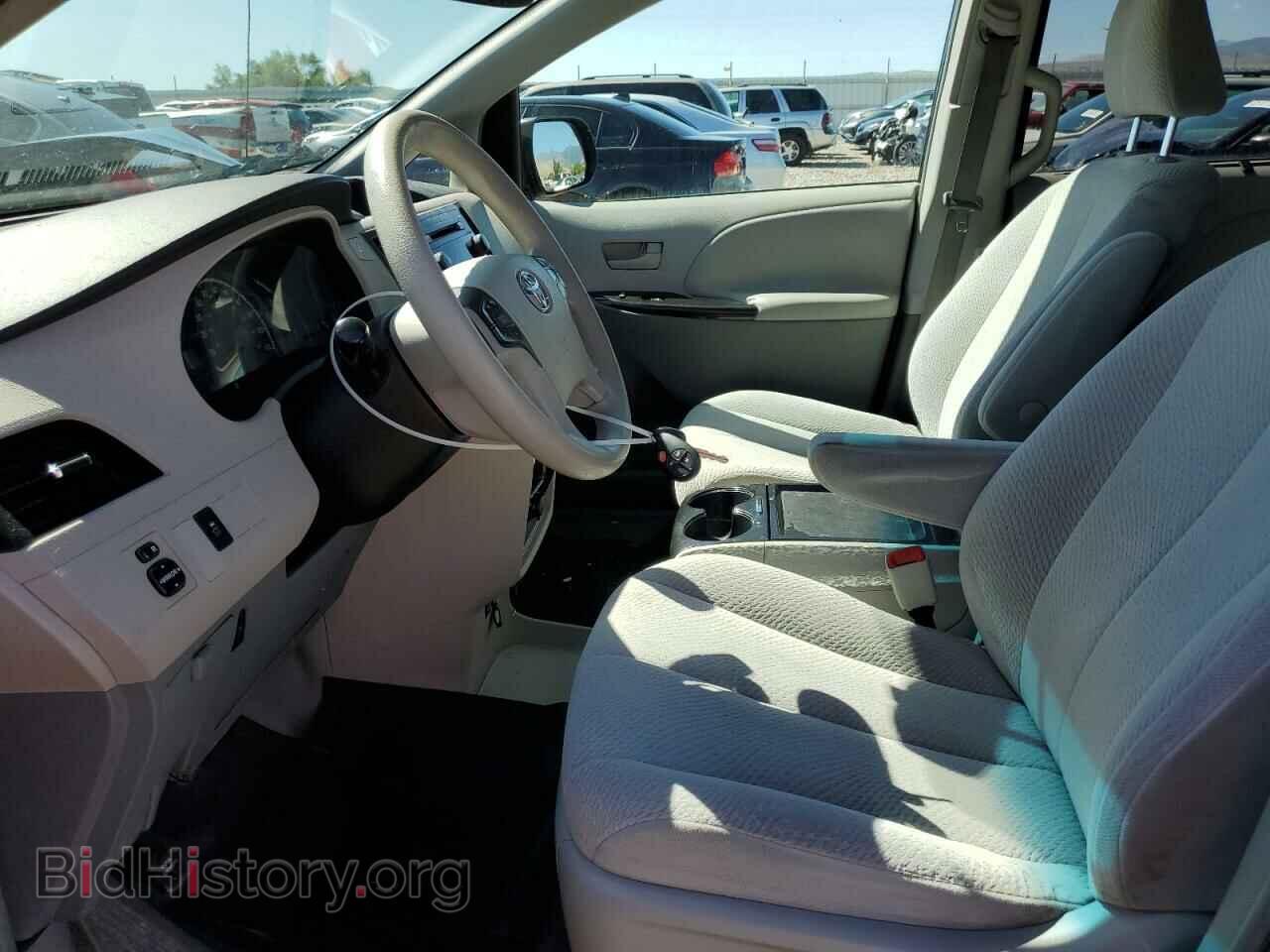2011 TOYOTA All Models - VIN: 5TDKK3DC4BS123647 - Фото 7