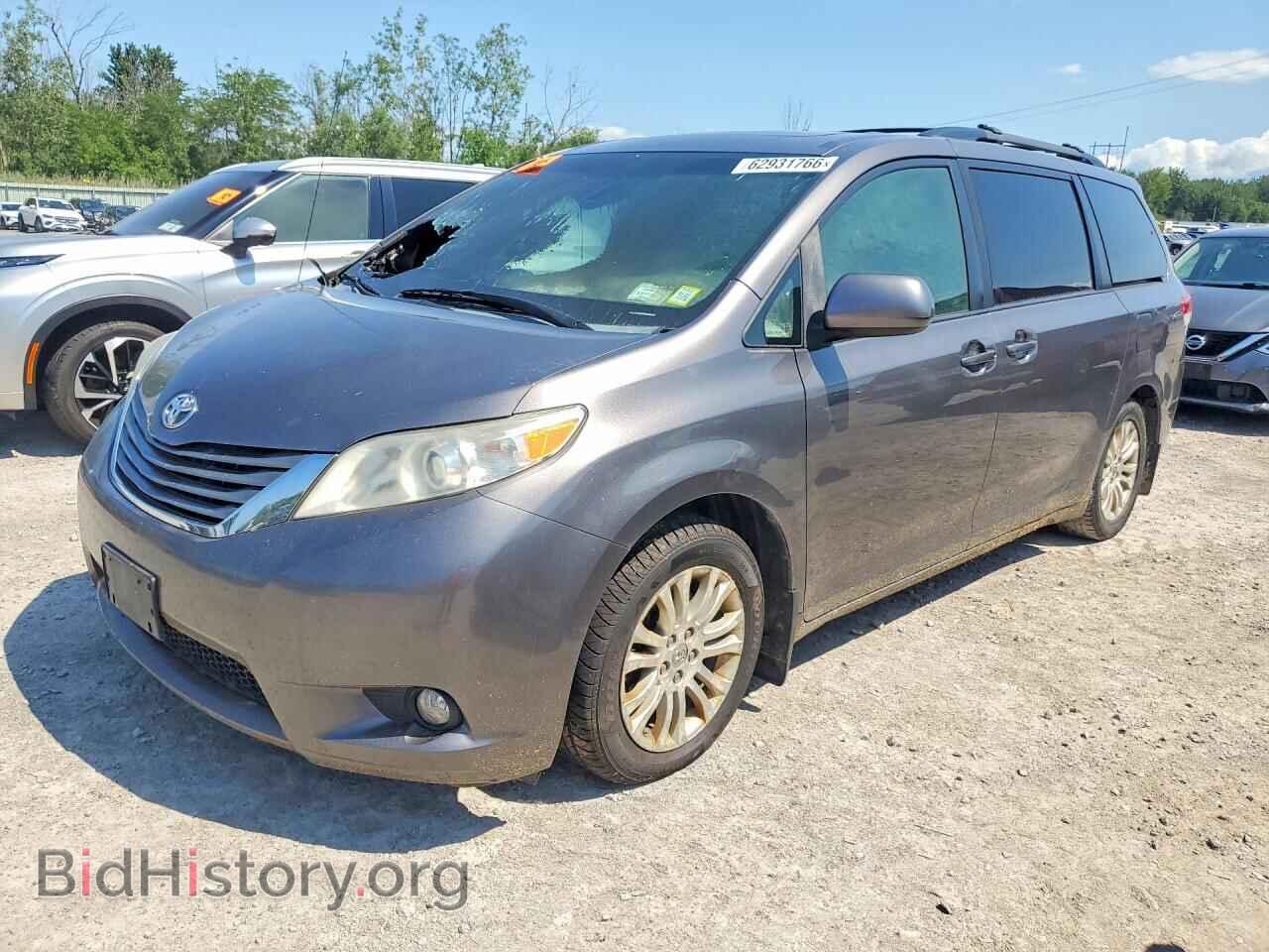 Фотография 5TDYK3DC3BS170470 - TOYOTA SIENNA 2011