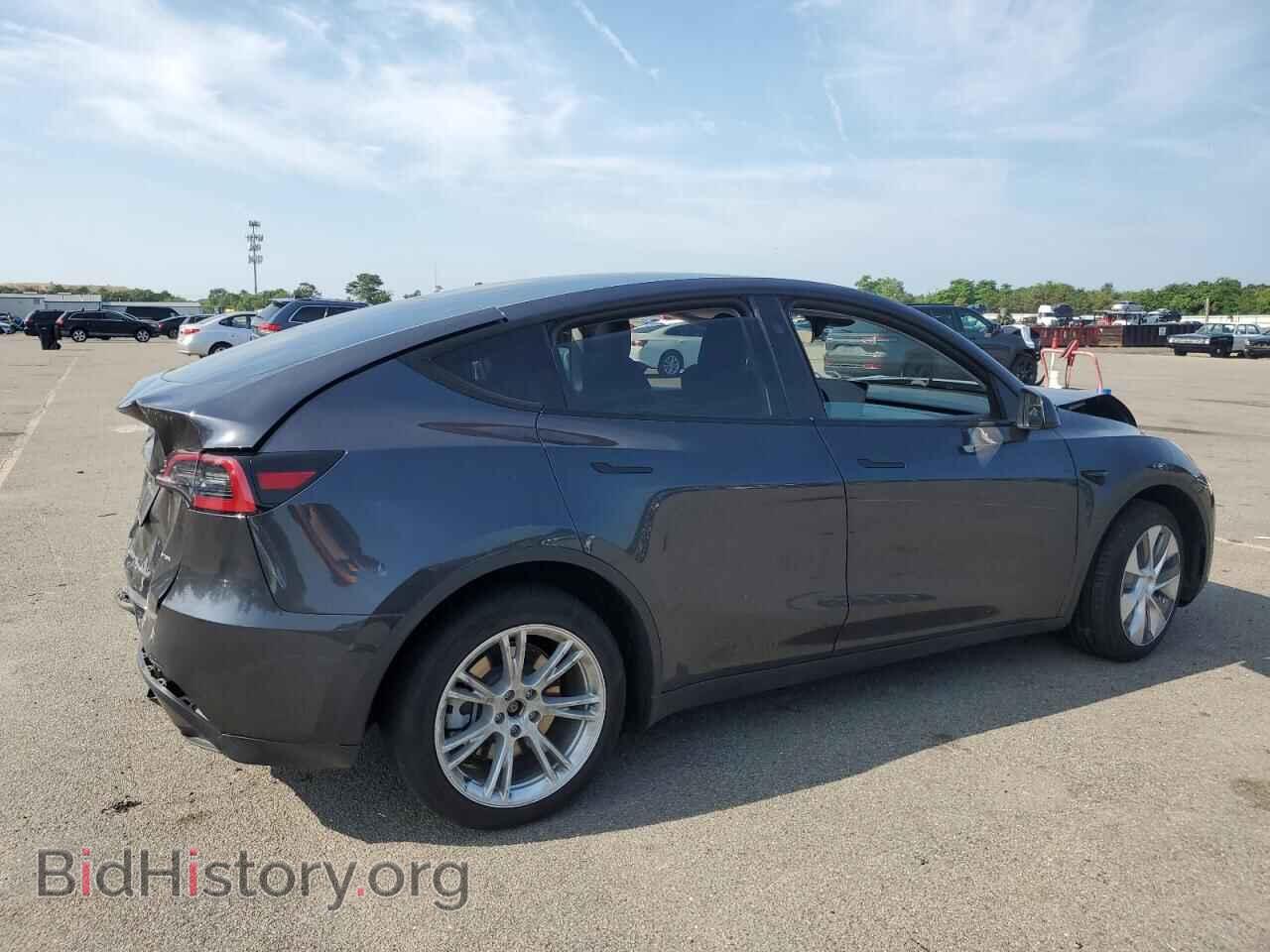 2024 TESLA MODEL Y - VIN: 7SAYGDEE4RF090863 - Фото 3