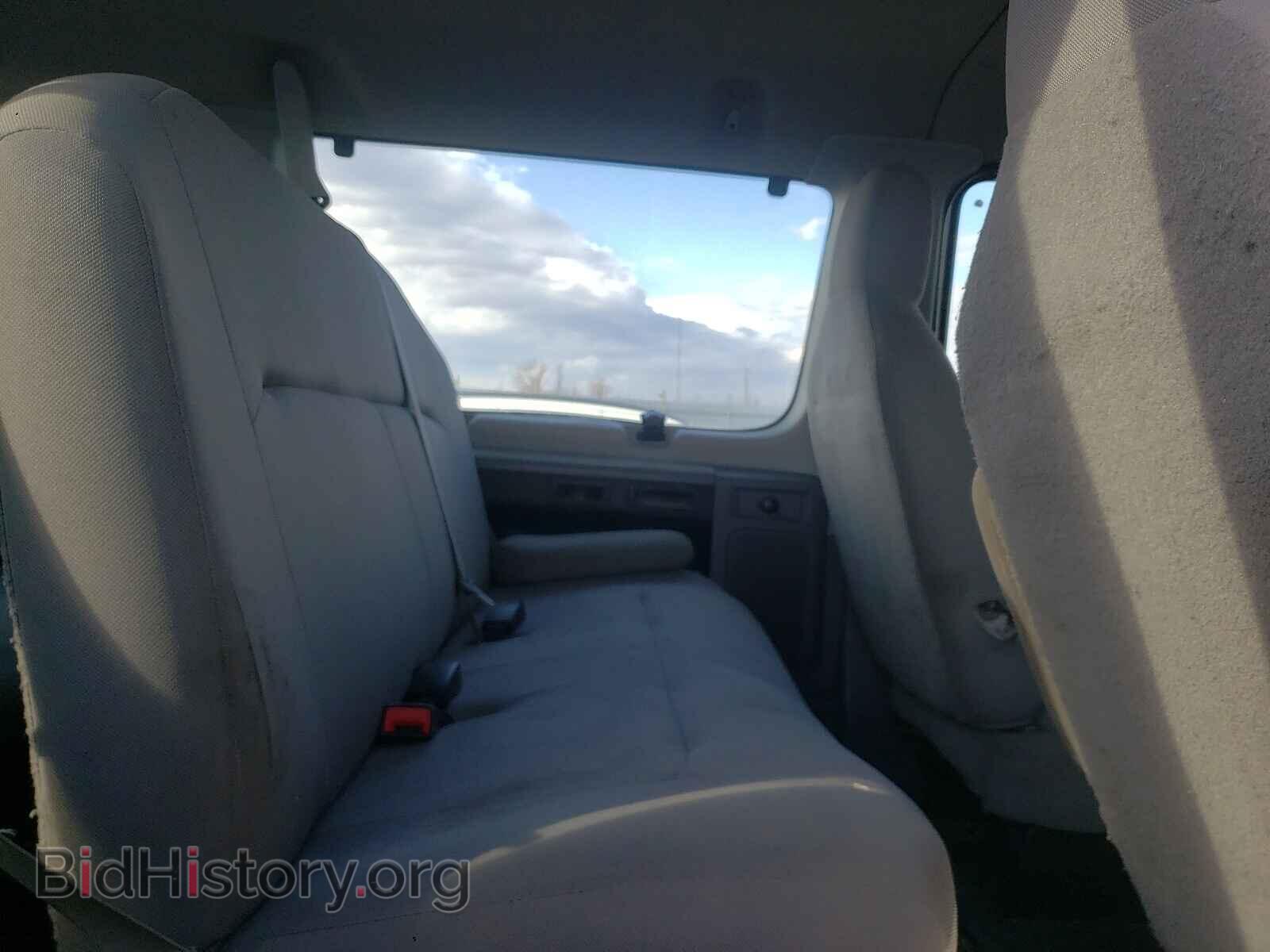 2010 FORD ECONOLINE - VIN: 1FBSS3BL5ADA09321 - Photo 6