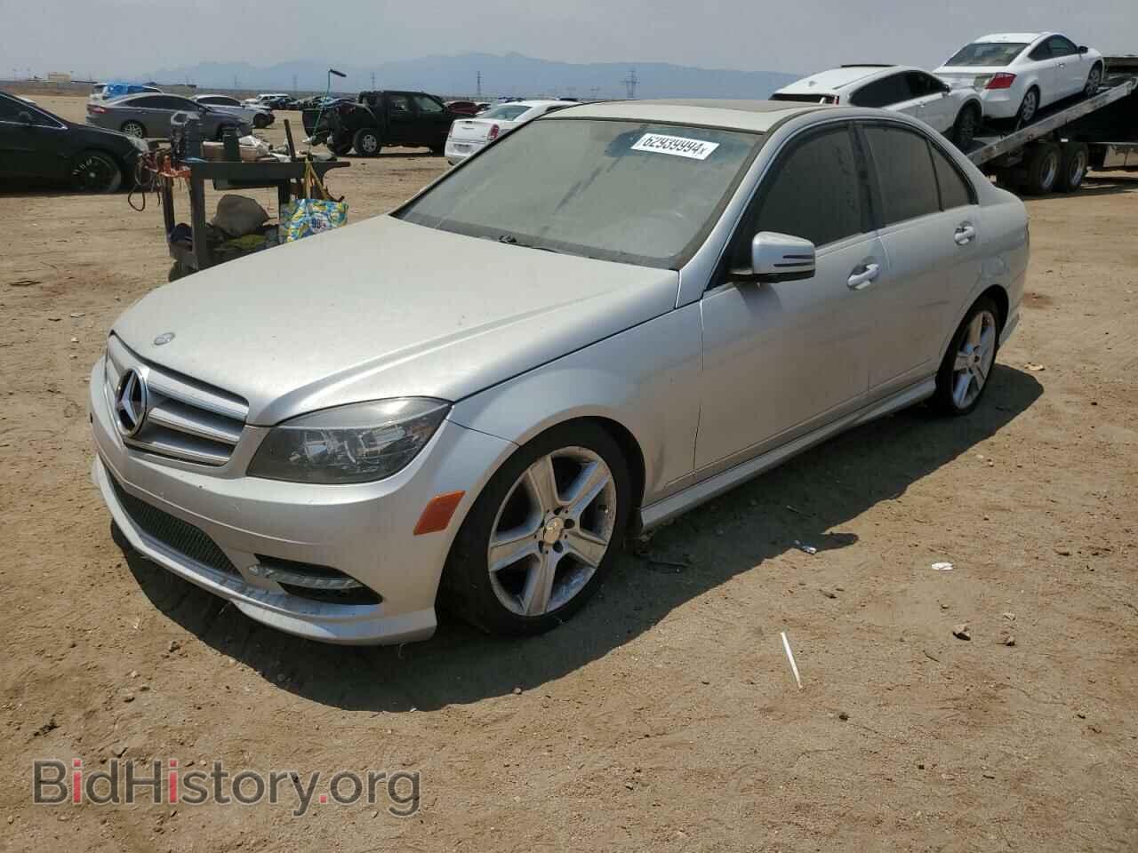 Photo WDDGF8BB3BR162364 - MERCEDES-BENZ C-CLASS 2011