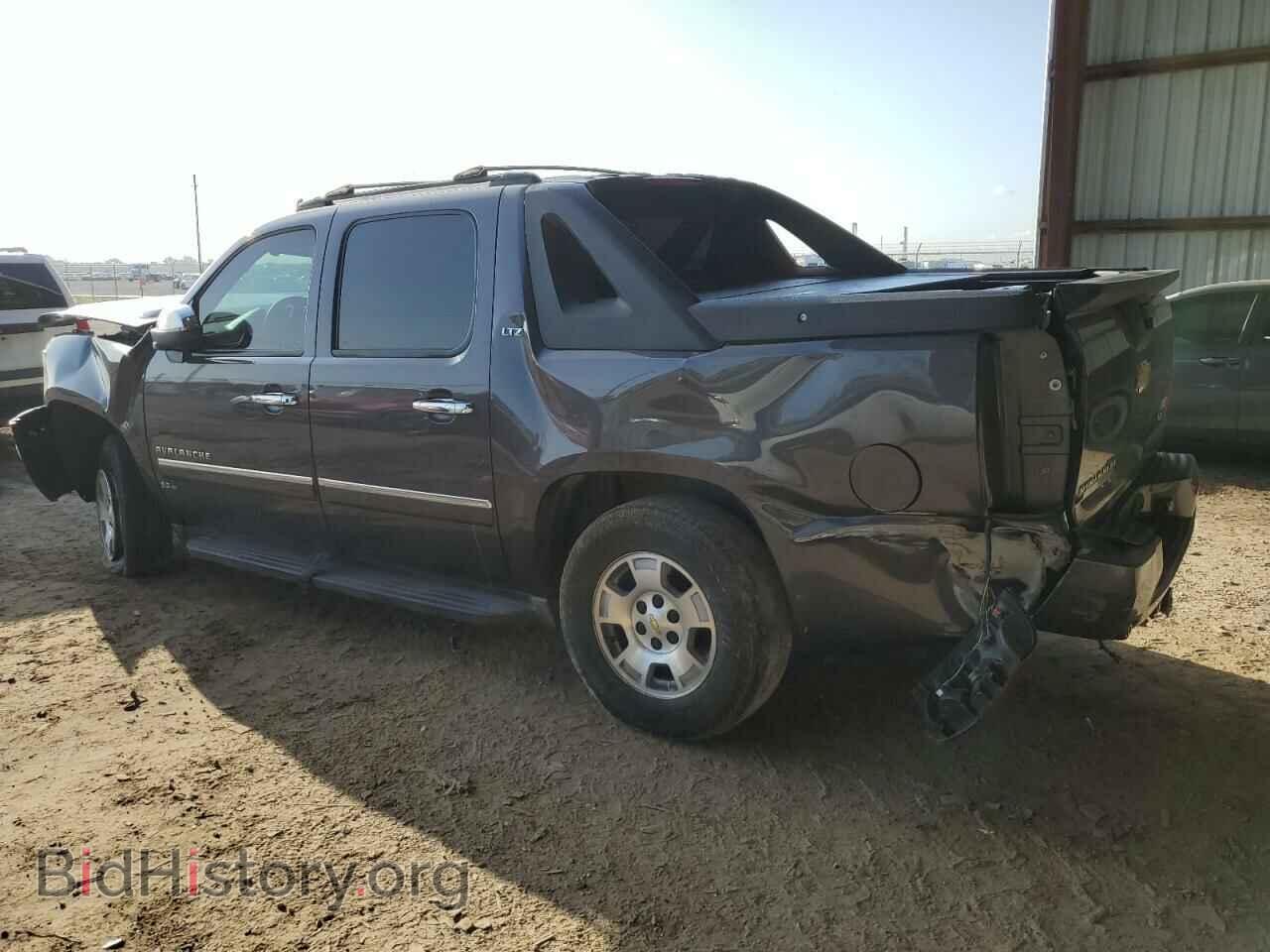 2011 CHEVROLET AVALANCHE - VIN: 3GNMCGE05BG102734 - Фото 2