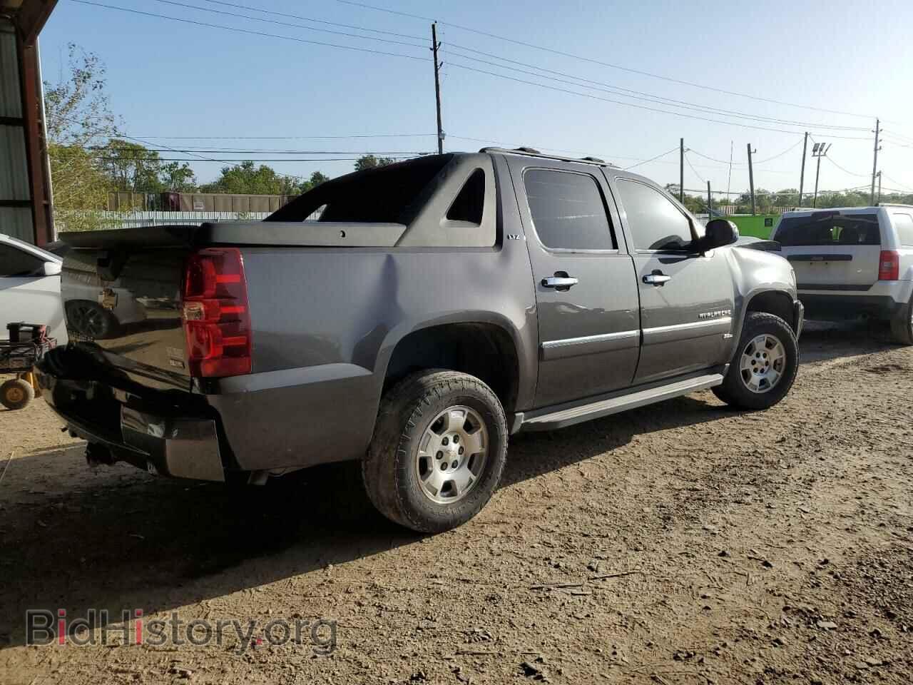 2011 CHEVROLET AVALANCHE - VIN: 3GNMCGE05BG102734 - Фото 3