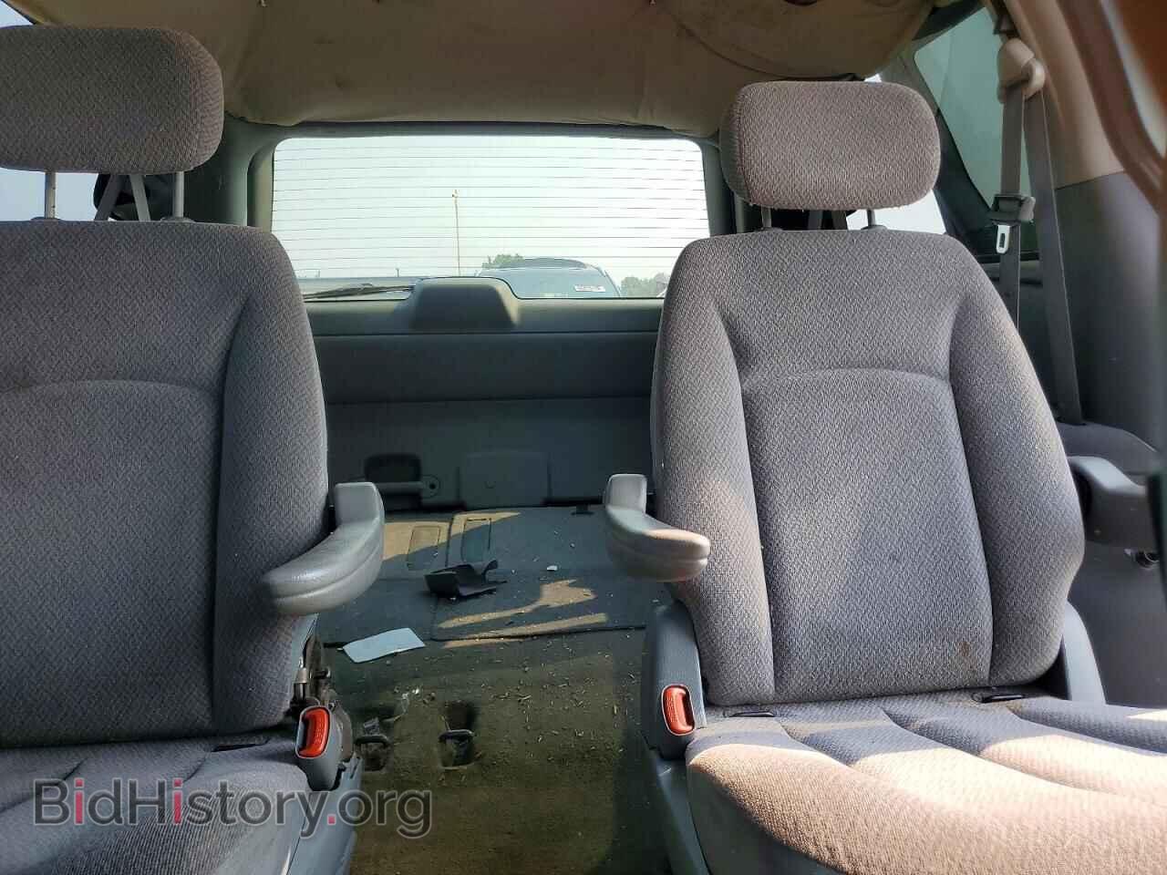 2007 CHRYSLER MINIVAN - VIN: 2A4GP44R17R133564 - Фото 10
