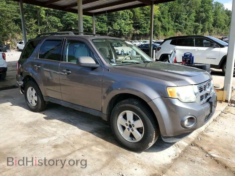 2010 Ford ESCAPE (VIN 1FMCU0D73AKB56348) — photo 4 of 12