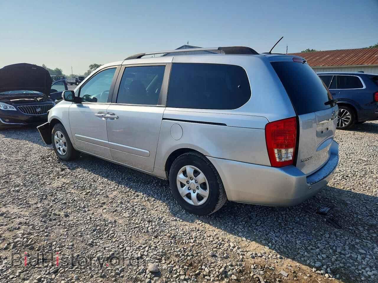 2014 KIA SEDONA - VIN: KNDMG4C78E6538754 - Фото 2