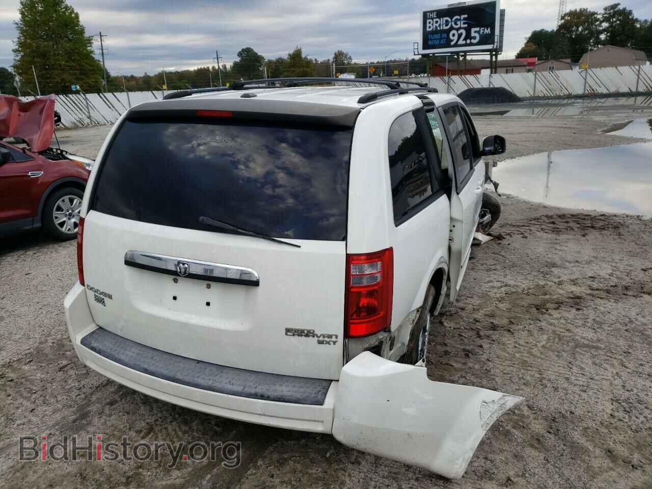 2010 DODGE CARAVAN - VIN: 2D4RN5D10AR196346 - Фото 4