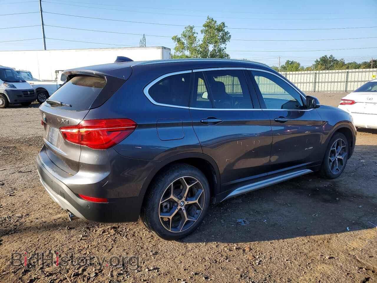 2017 BMW X1 - VIN: WBXHT3Z3XH4A65618 - Фото 3