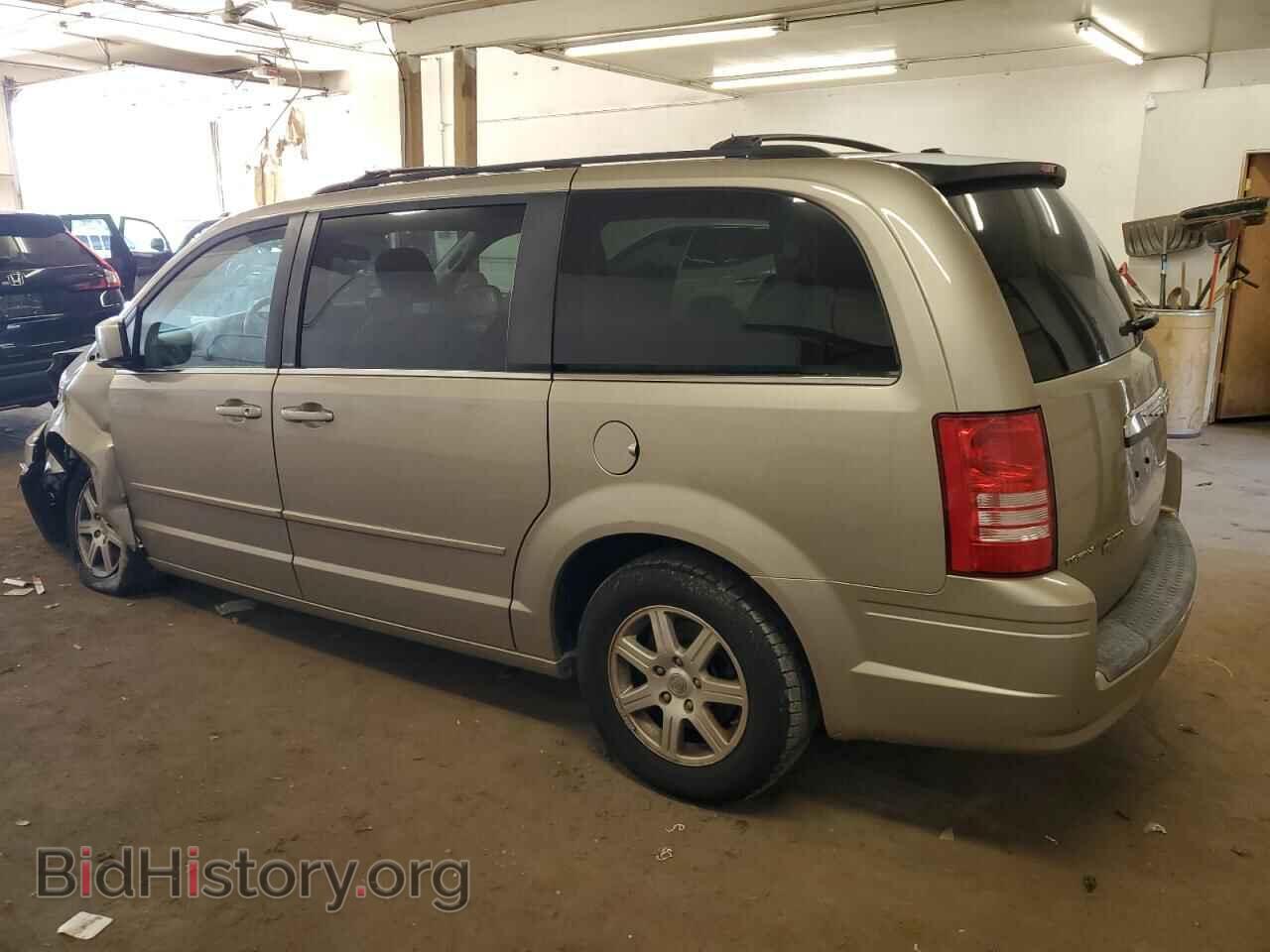 2008 CHRYSLER MINIVAN - VIN: 2A8HR54P68R838749 - Фото 2