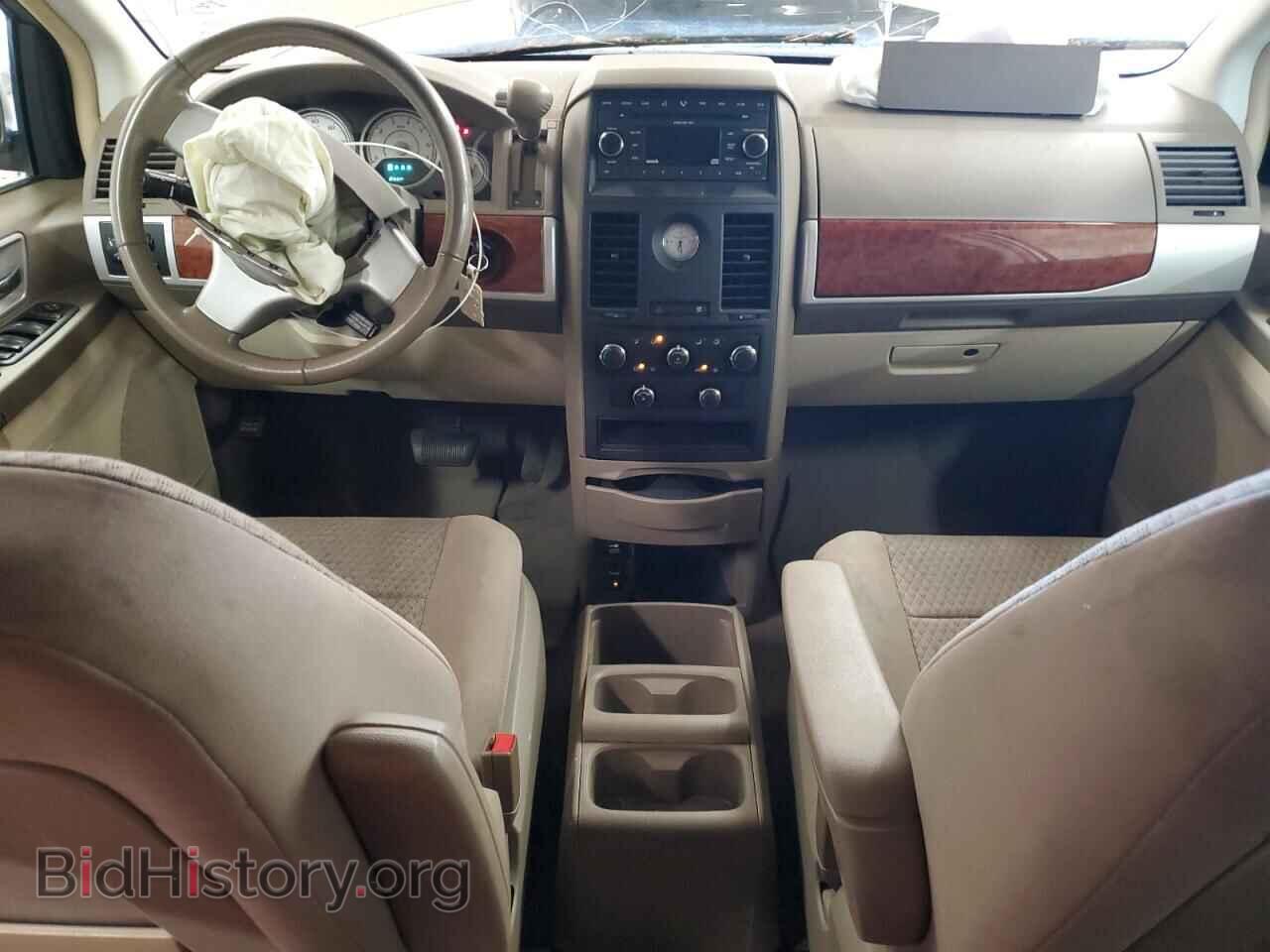 2008 CHRYSLER MINIVAN - VIN: 2A8HR54P68R838749 - Фото 8