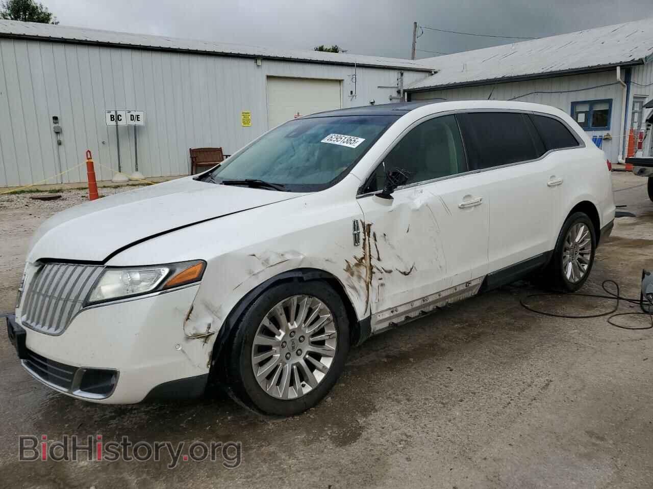 Photo 2LMHJ5AT9CBL53197 - LINCOLN MKT 2012