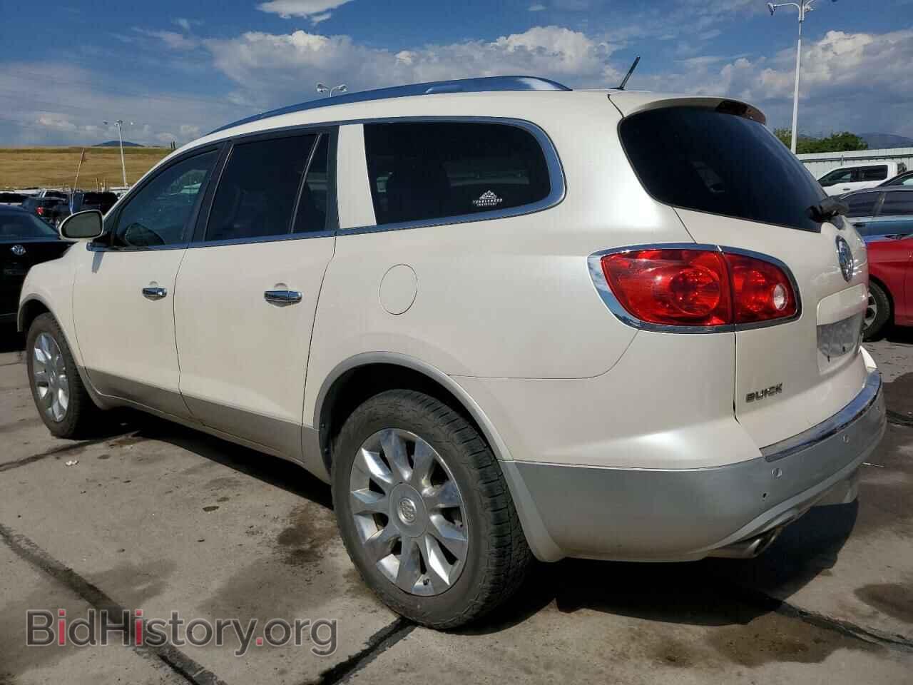2011 BUICK ENCLAVE - VIN: 5GAKRCED5BJ403370 - Фото 2