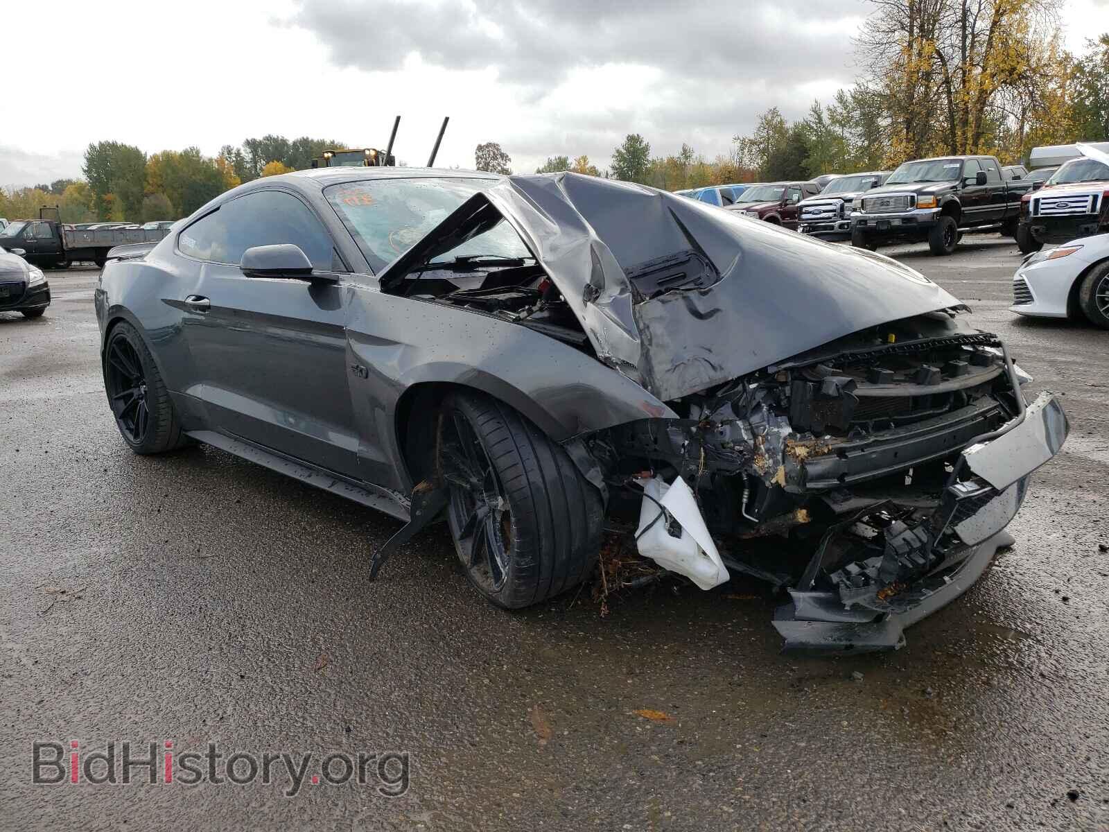 Photo 1FA6P8CF2J5154904 - FORD MUSTANG 2018