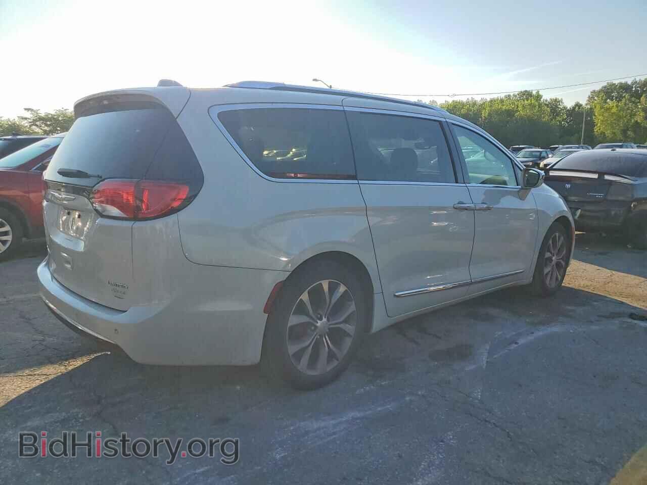 2017 CHRYSLER PACIFICA - VIN: 2C4RC1GG9HR770755 - Фото 3
