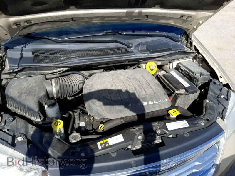 2016 Chrysler MINIVAN (VIN 2C4RC1CG2GR191322) — photo 7 of 10