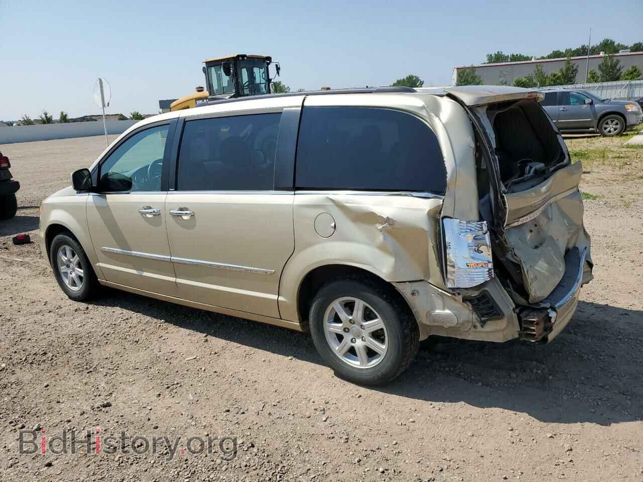 2011 CHRYSLER MINIVAN - VIN: 2A4RR5DG2BR782922 - Photo 2