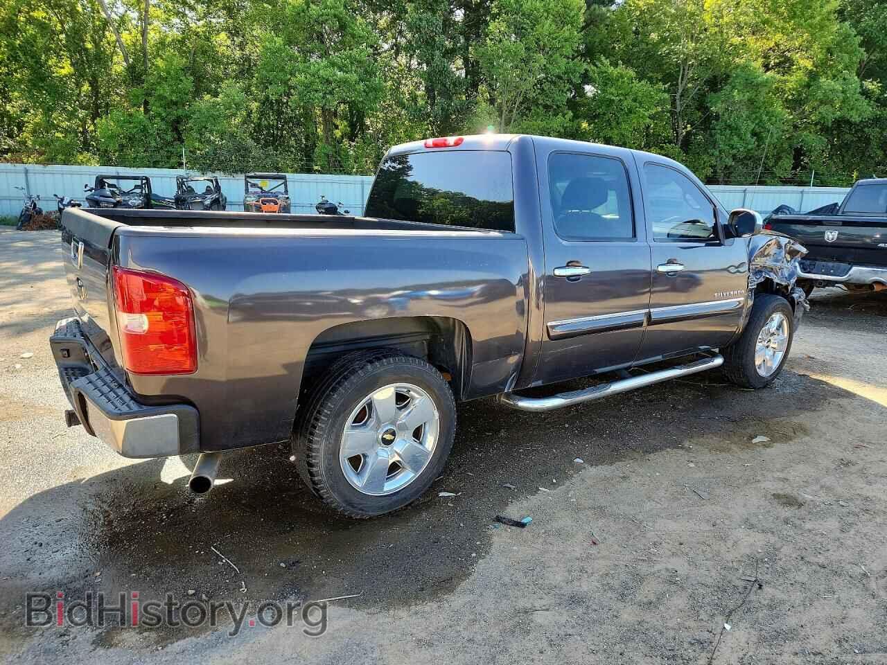 2011 CHEVROLET SILVERADO - VIN: 3GCPCSE03BG256416 - Фото 3