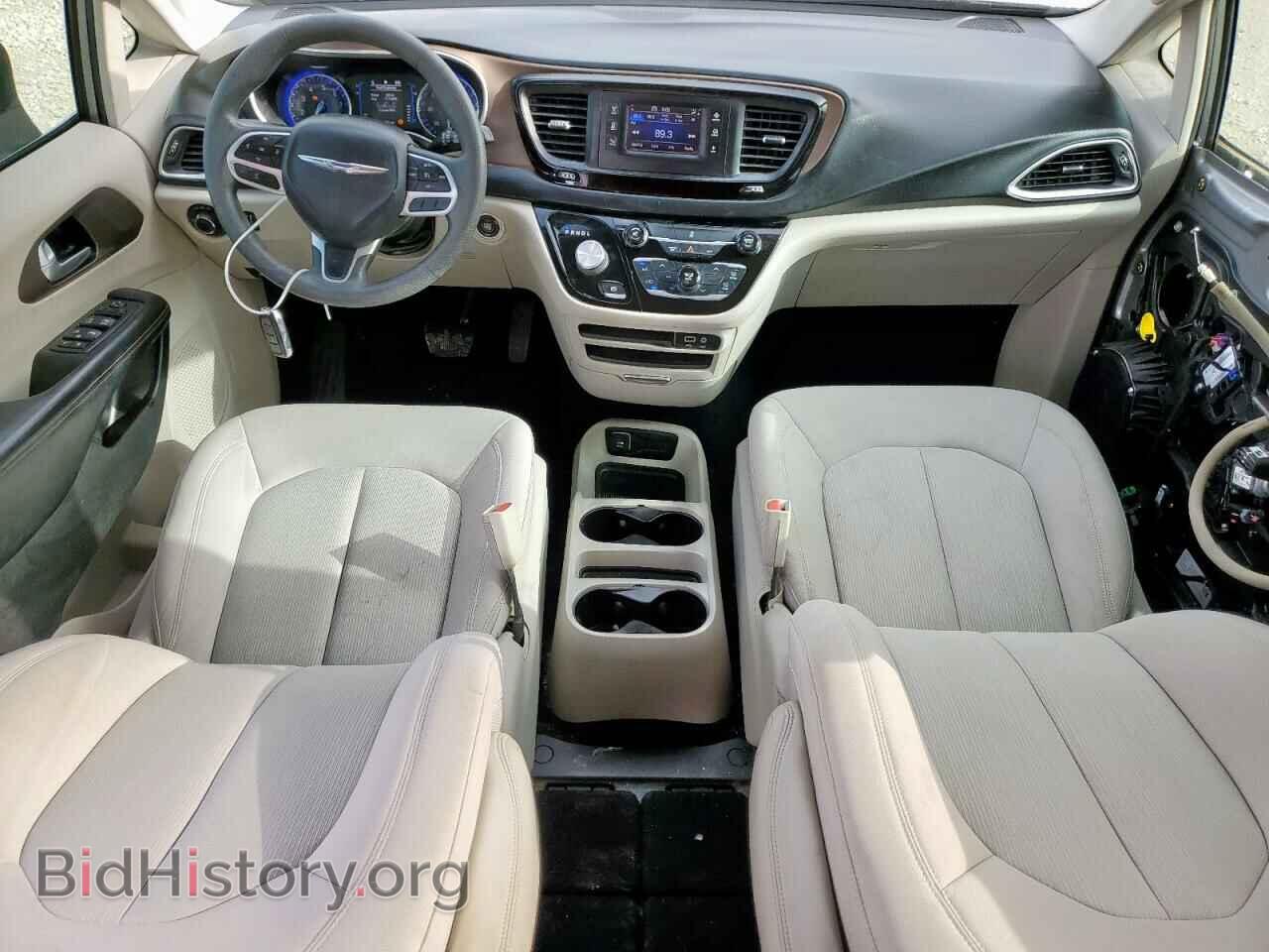 2017 CHRYSLER PACIFICA - VIN: 2C4RC1CG2HR502958 - Photo 8