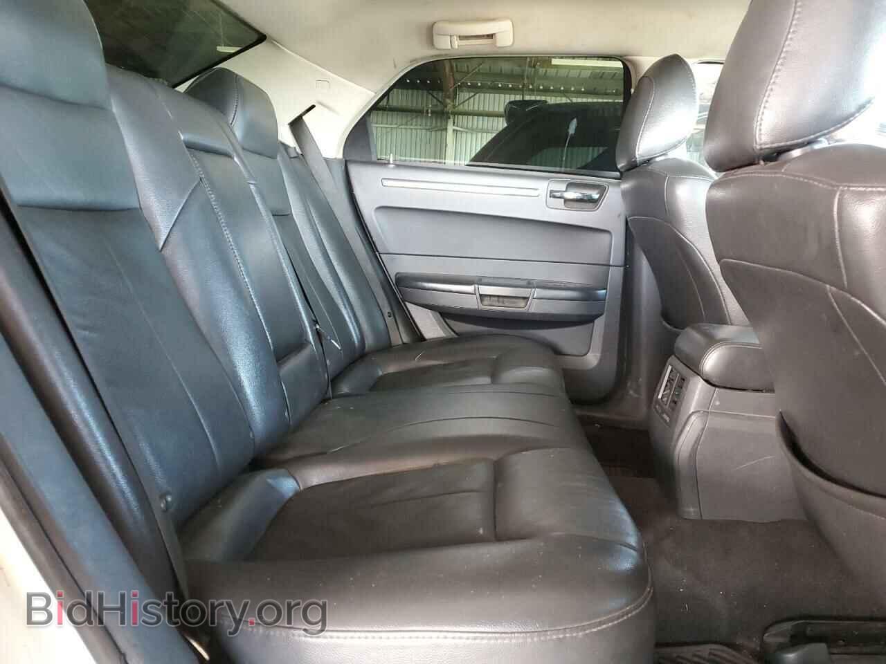 2010 CHRYSLER 300 - VIN: 2C3CA5CV3AH315343 - Фото 10