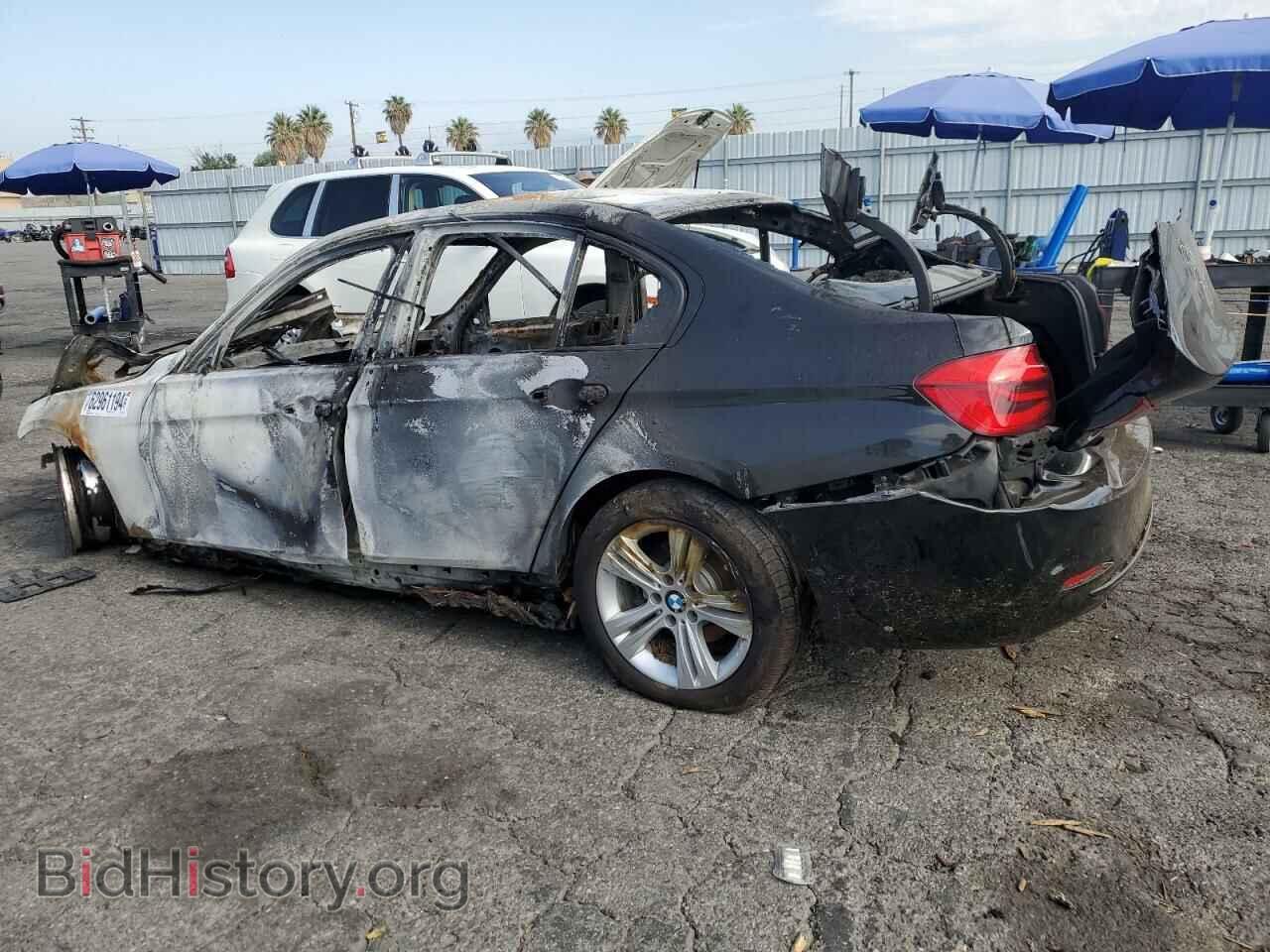 2016 BMW 3 SERIES - VIN: WBA8E9G59GNU29545 - Фото 2