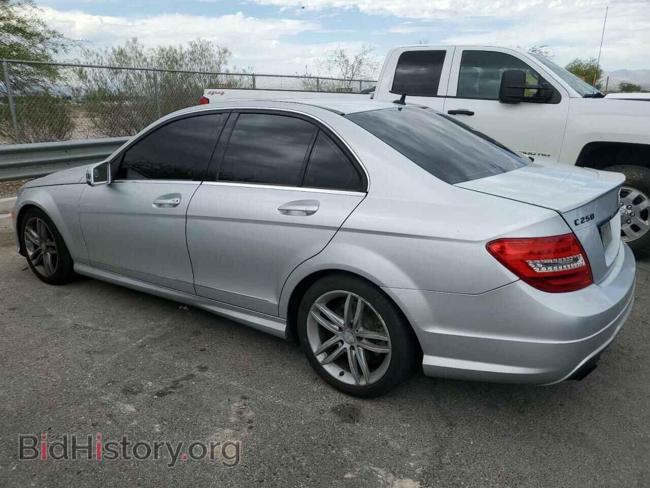 2014 MERCEDES-BENZ C-CLASS - VIN: WDDGF4HB8EA959924 - Фото 2