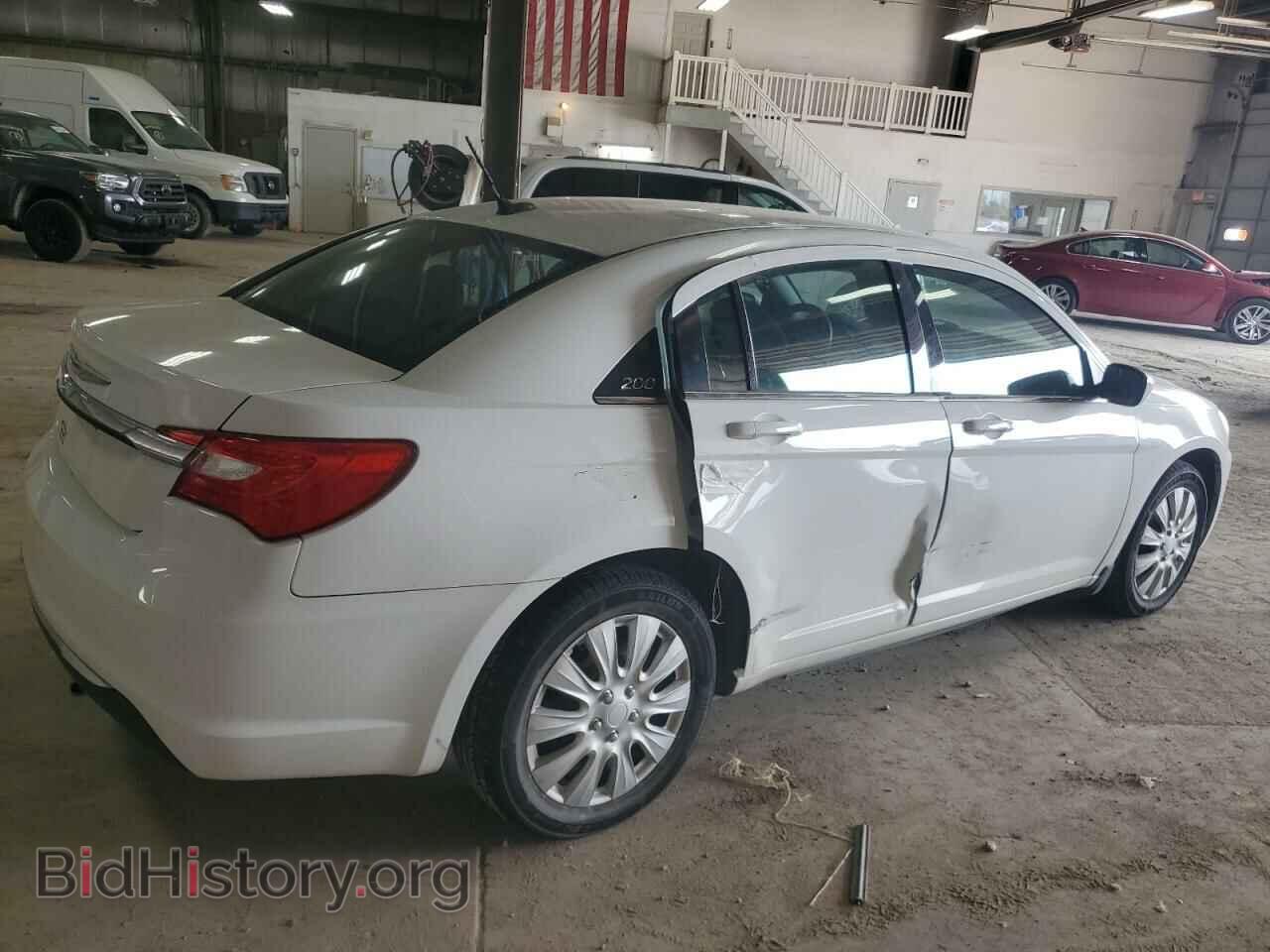 2012 CHRYSLER 200 - VIN: 1C3CCBAG8CN183851 - Фото 3
